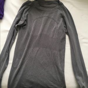 Lululemon Long sleeve shirt